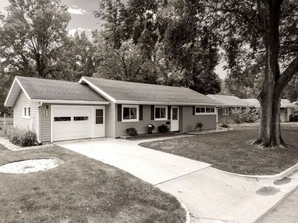 1426 Graham Court SE, Rochester, MN 55904
