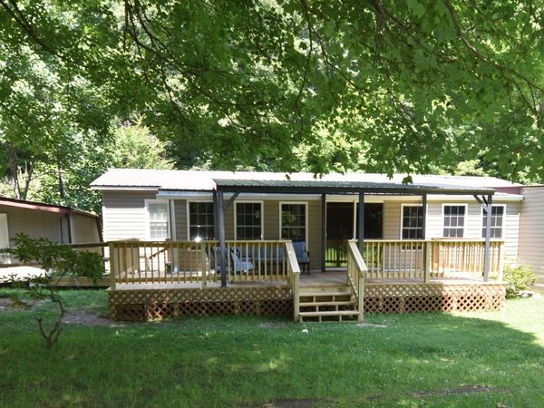 326 Rogers RD, Covington, VA 24426