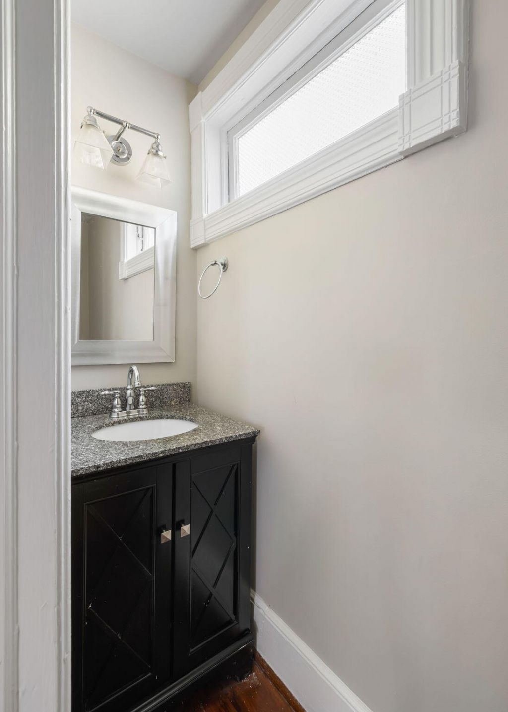 13 Smith Place Photo 16
