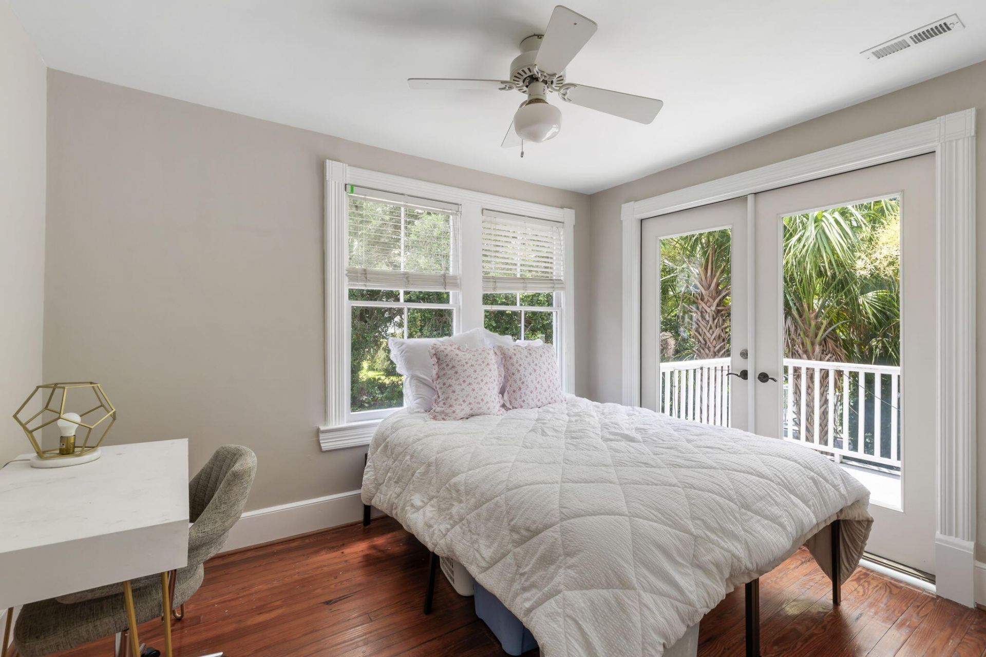 13 Smith Place Photo 18