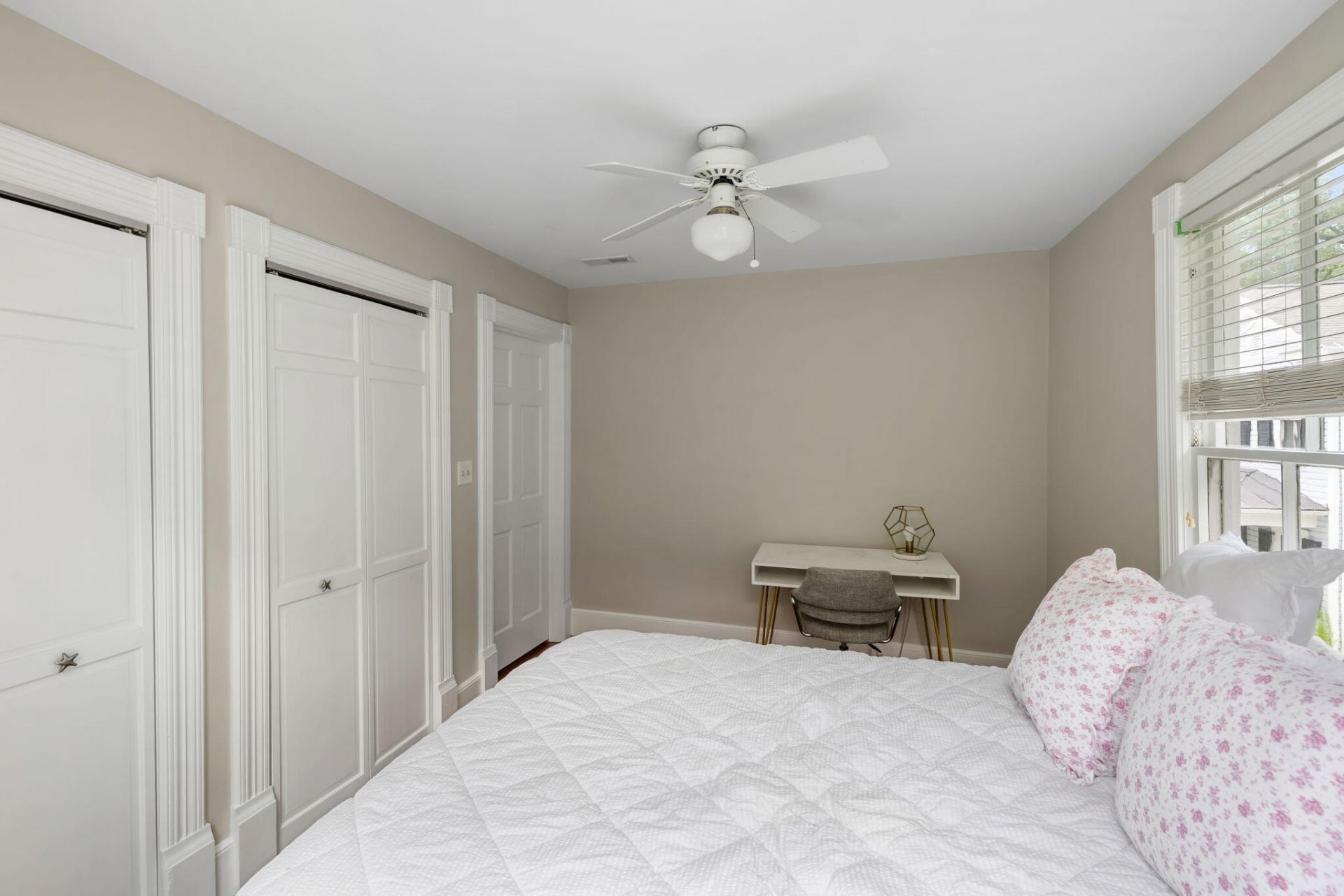 13 Smith Place Photo 19