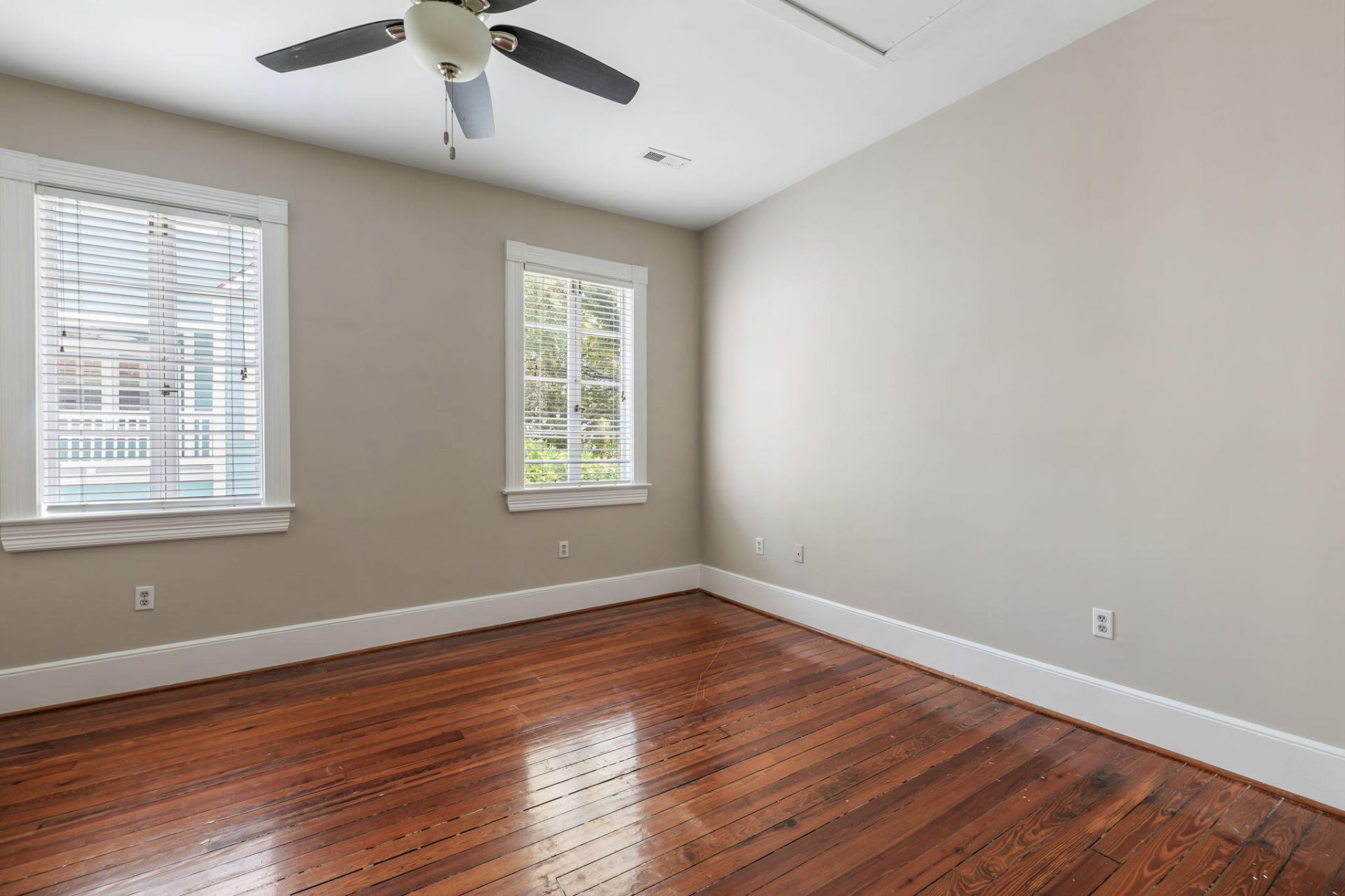 13 Smith Place Photo 23