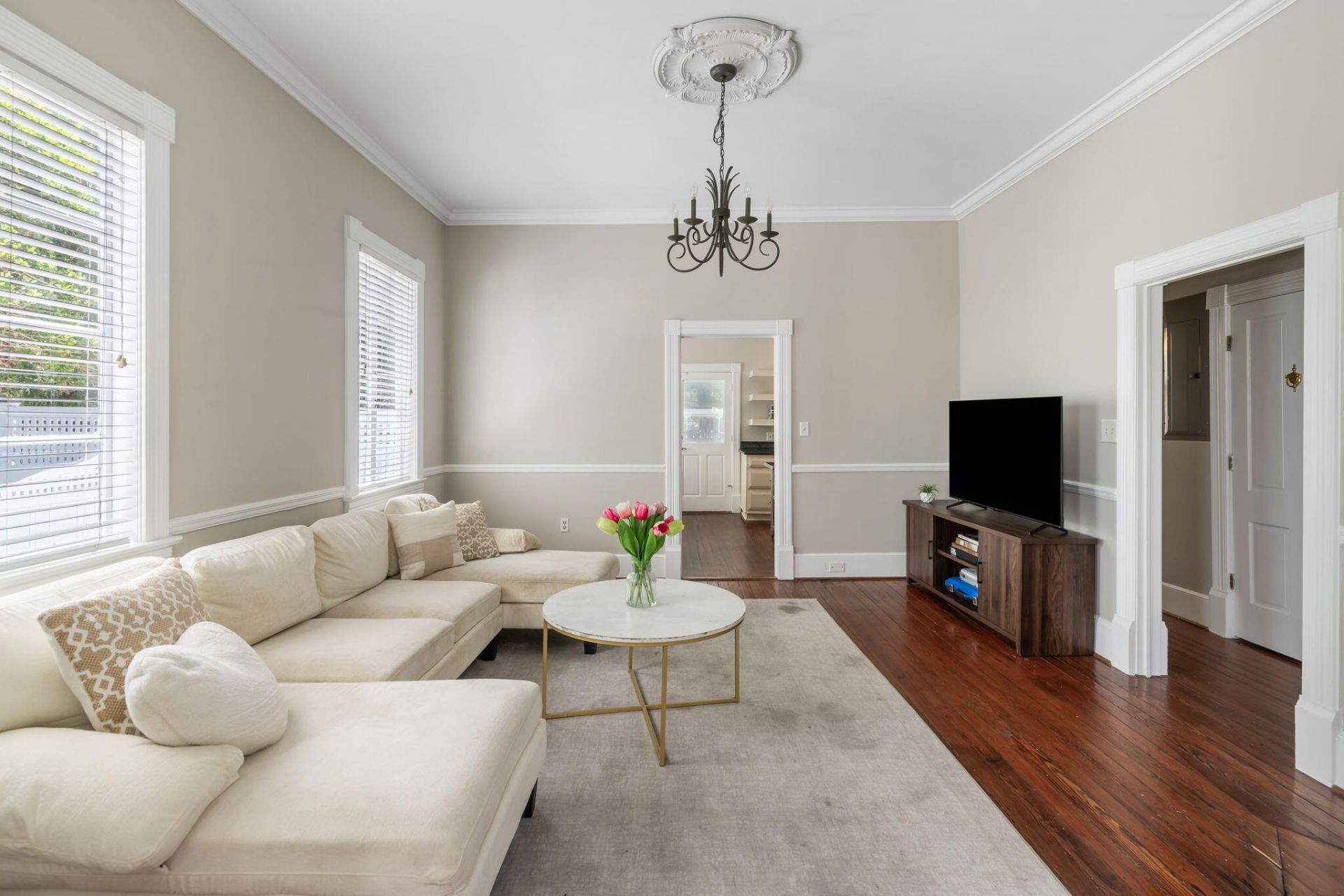 13 Smith Place Photo 4