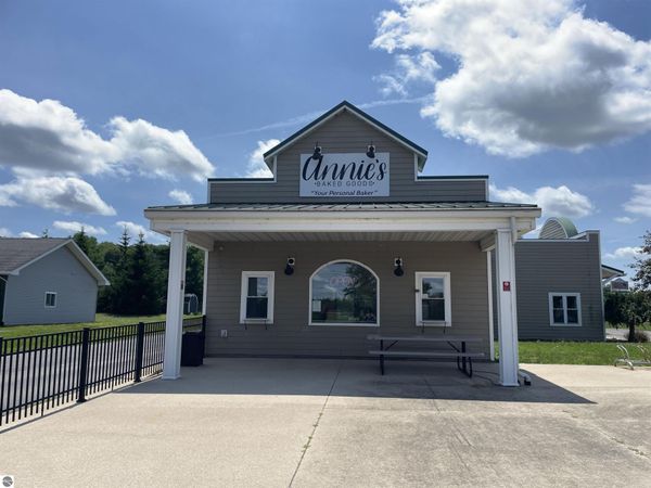 1190 13th Street E, Unit A, Cadillac, MI 49601