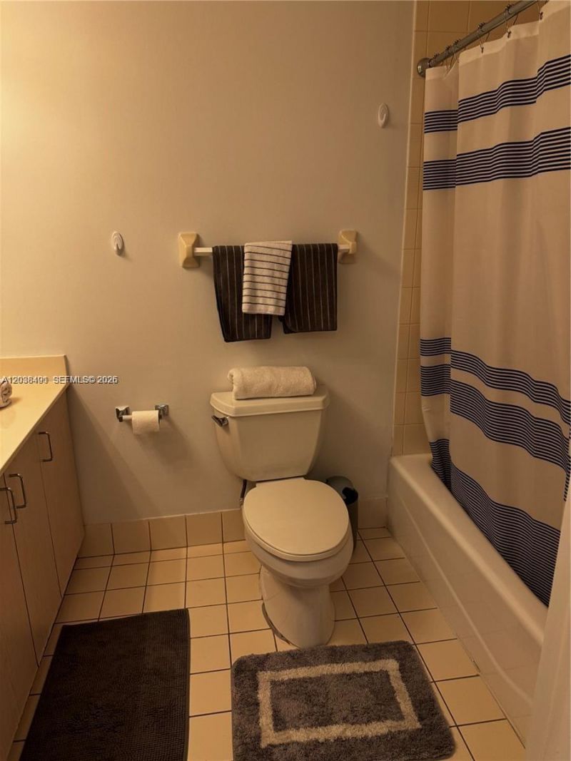 185 SE 14th Ter , Unit 1812, Miami, FL 33131 Photo