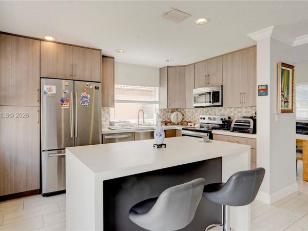 1237 NW 125th Ter , Sunrise, FL 33323