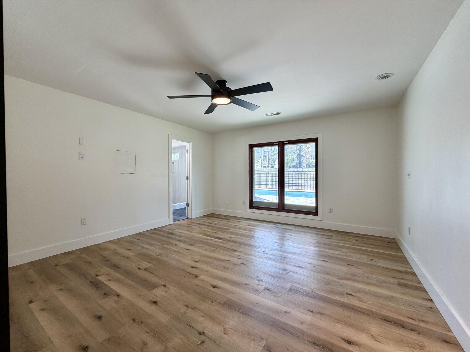 1128 Windsome Place Photo 32
