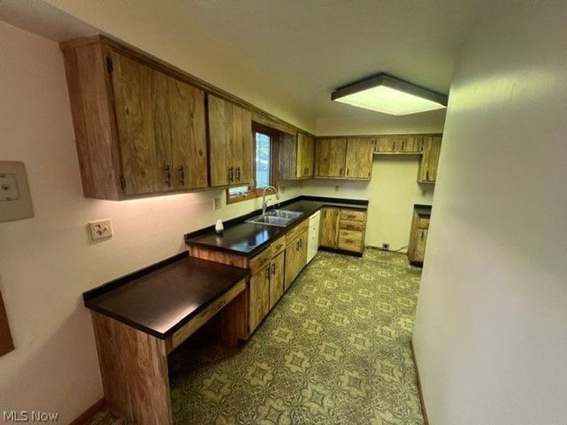 32555 Schooner Court, Avon Lake, OH 44012 Photo 5
