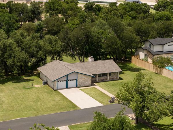 1208 Brushy Bend DR, Round Rock, TX 78681