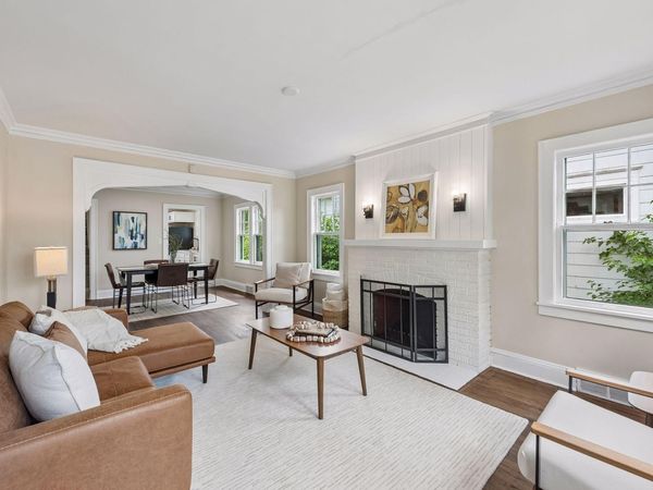 792 Charles Avenue , Saint Paul, MN 55104