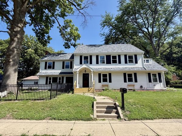 1501 1st Avenue , Sterling, IL 61081