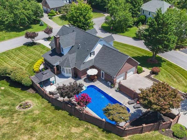 1 Emerald Court, Johnson City, TN 37604