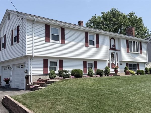 84 Wanda St, Chicopee, MA 01013