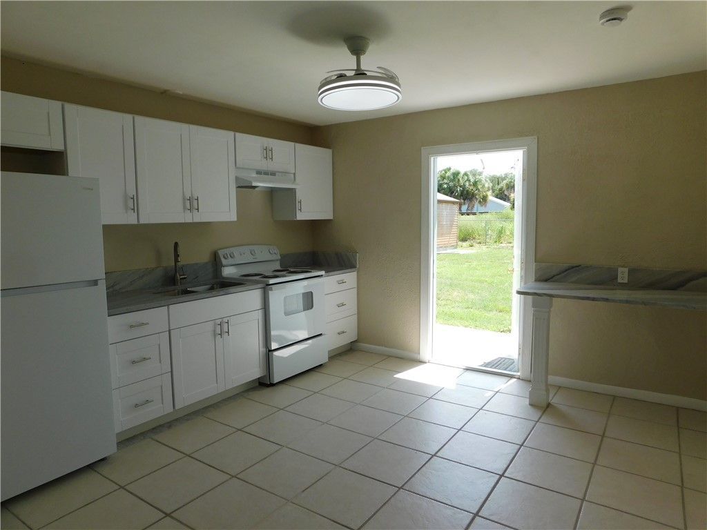 9896 Pine Street, Sebastian, FL 32976 Photo