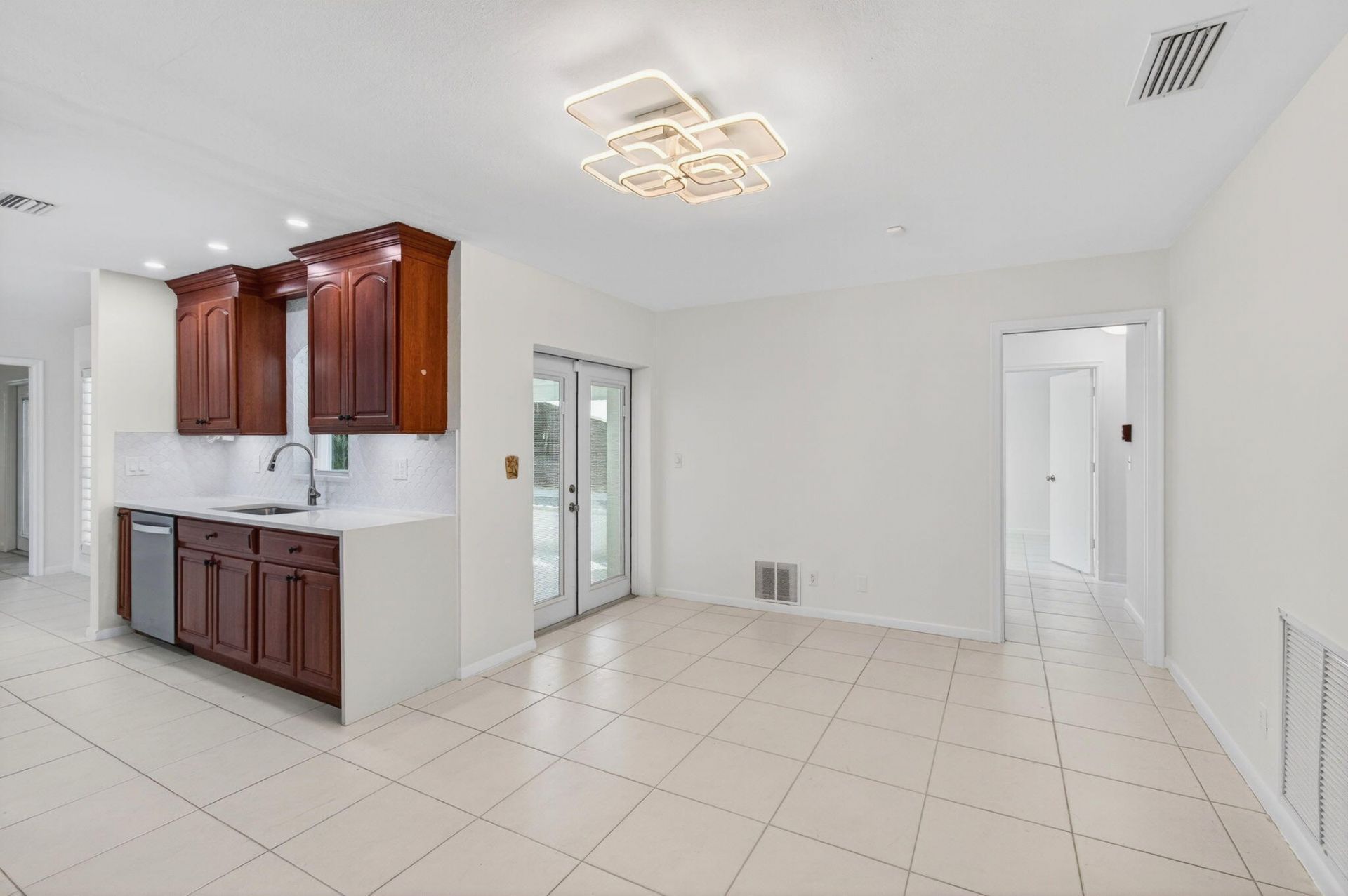 699 NW 16th Avenue, Boca Raton, FL 33486 Photo