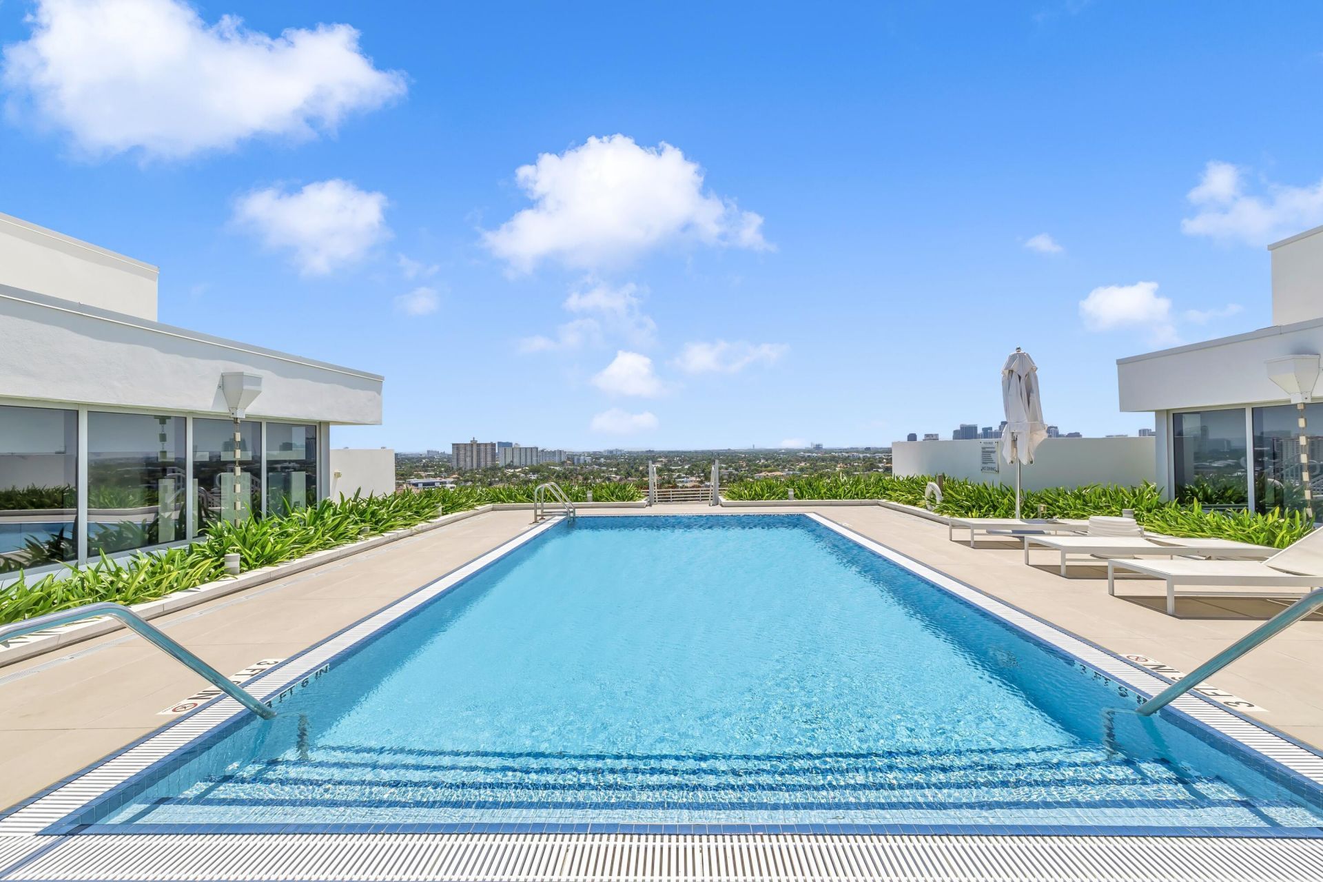 435 Bayshore Drive, Unit 602, Fort Lauderdale, FL 33304 Photo