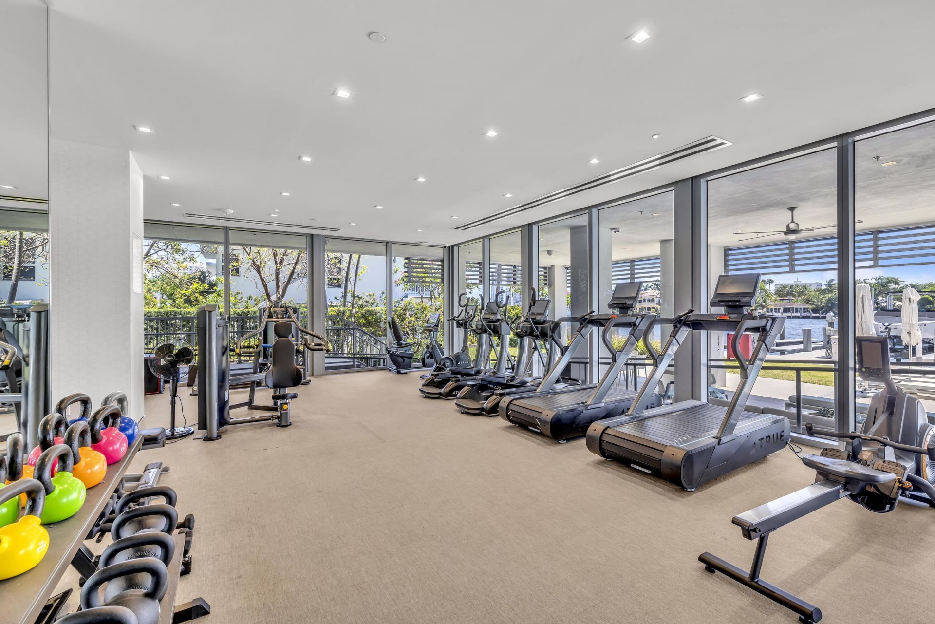 435 Bayshore Drive, Unit 602, Fort Lauderdale, FL 33304 Photo