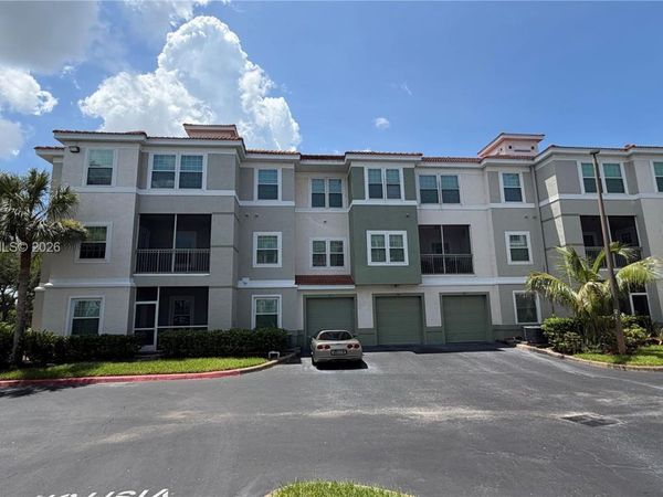 23500 Walden Center Dr , Unit 210, Estero, FL 34134