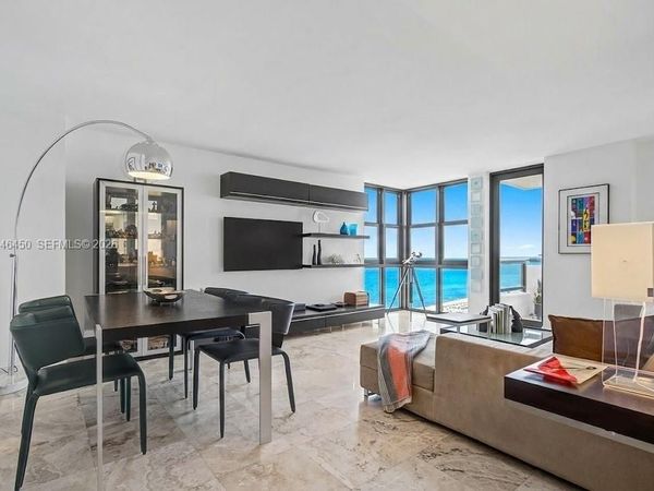 2555 Collins Ave , Unit 1814, Miami Beach, FL 33140