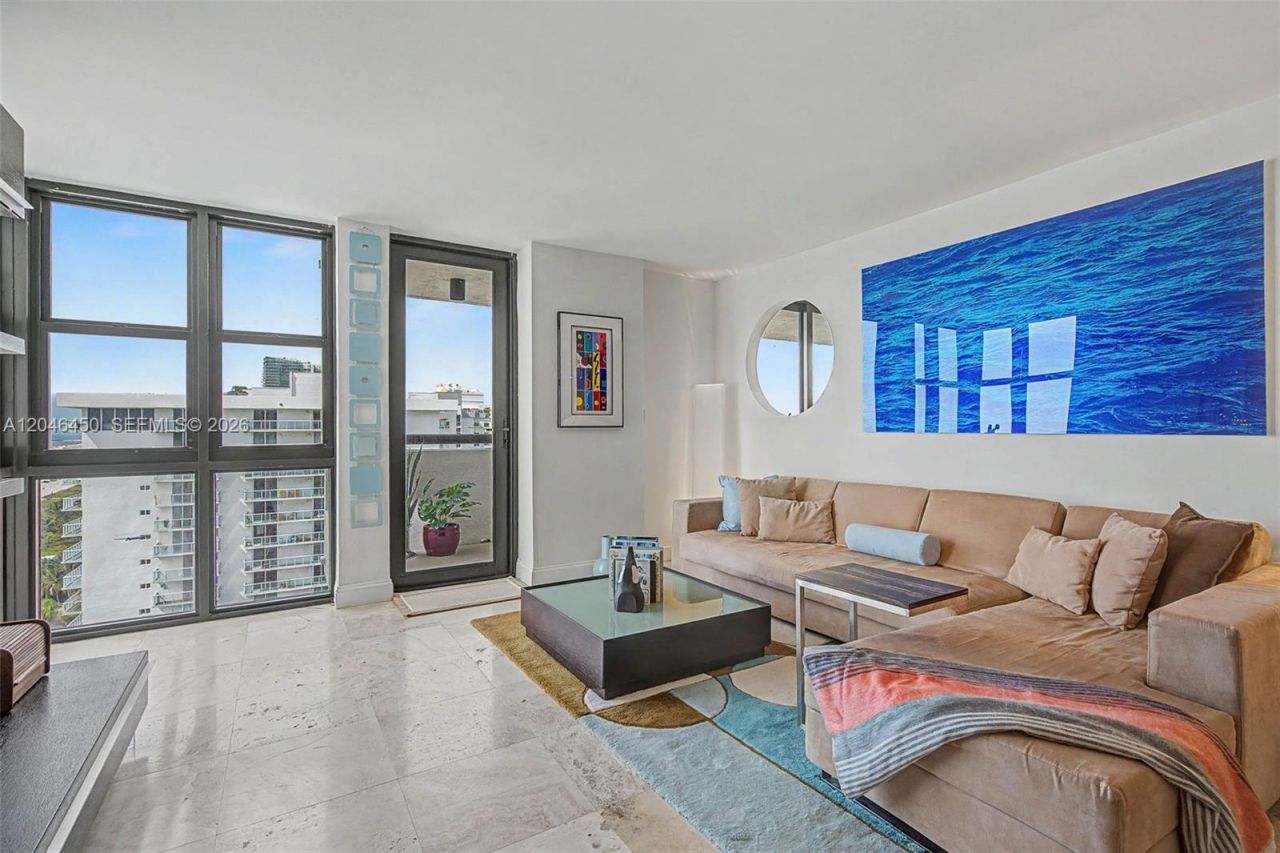 2555 Collins Ave, Unit 1814, Miami Beach, FL 33140 Photo