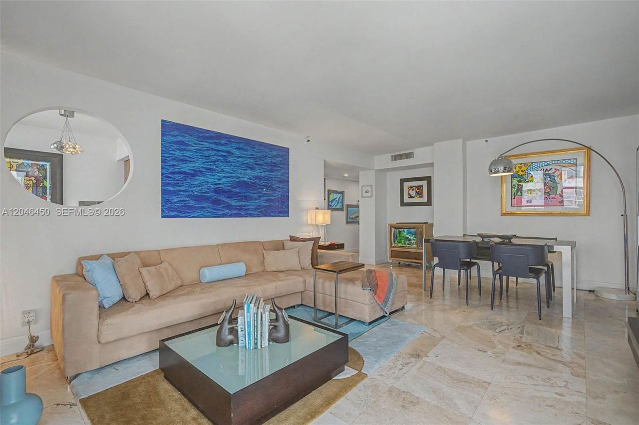 2555 Collins Ave, Unit 1814, Miami Beach, FL 33140 Photo