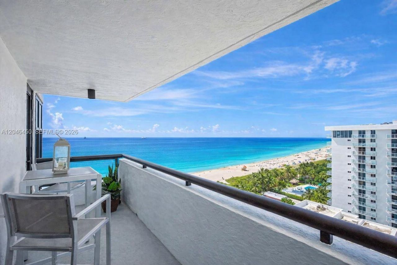 2555 Collins Ave, Unit 1814, Miami Beach, FL 33140 Photo