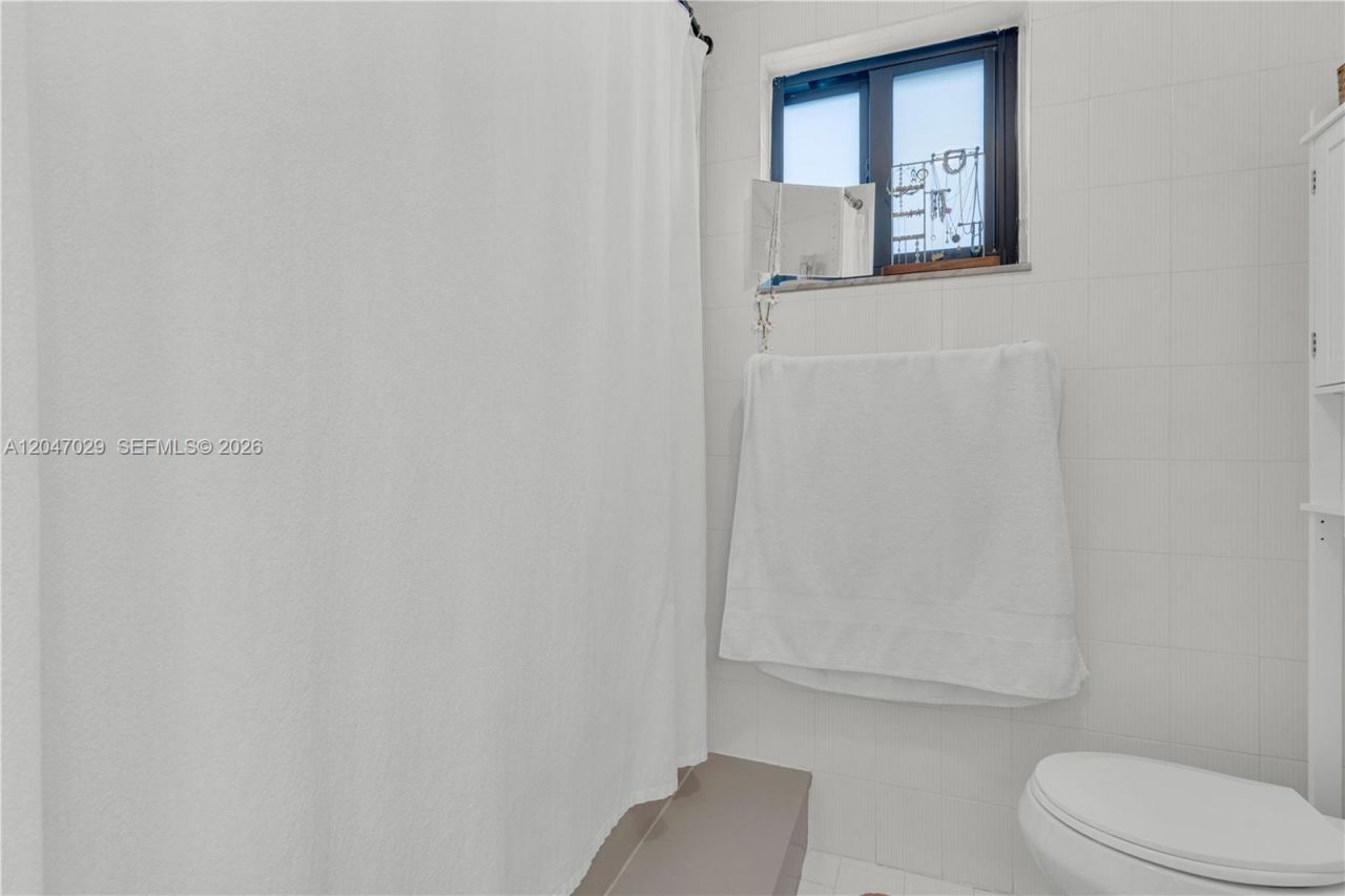 1275 SW 140th Pl , Miami, FL 33184 Photo