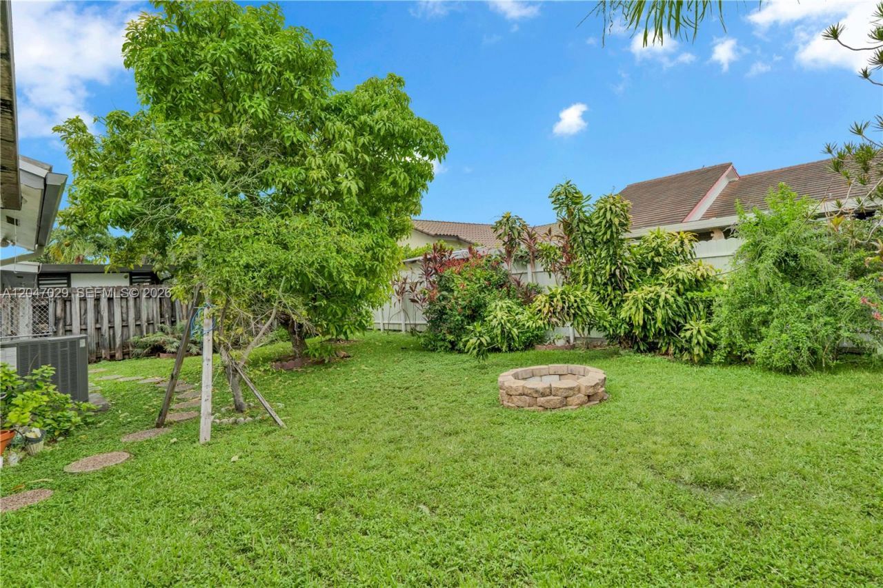 1275 SW 140th Pl , Miami, FL 33184 Photo