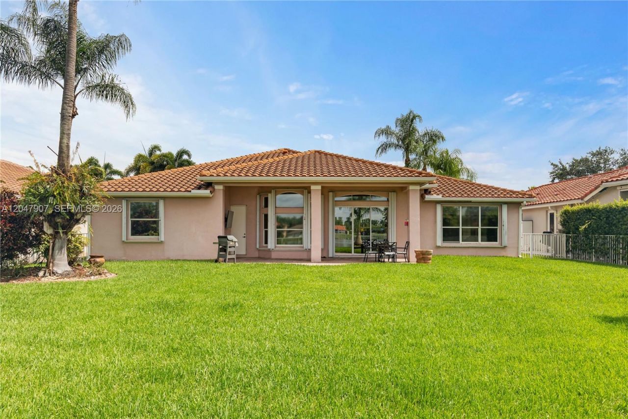 18500 SW 7th St , Pembroke Pines, FL 33029 Photo