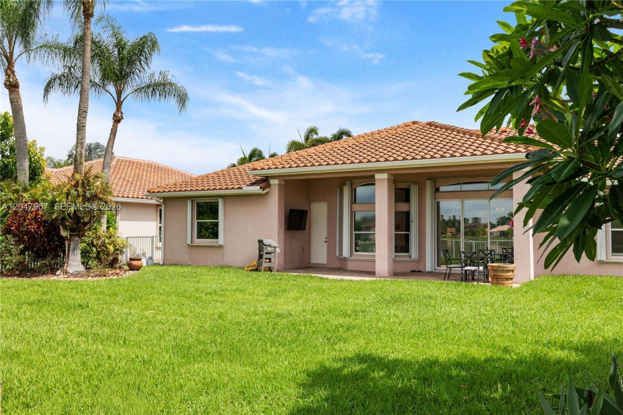 18500 SW 7th St , Pembroke Pines, FL 33029 Photo