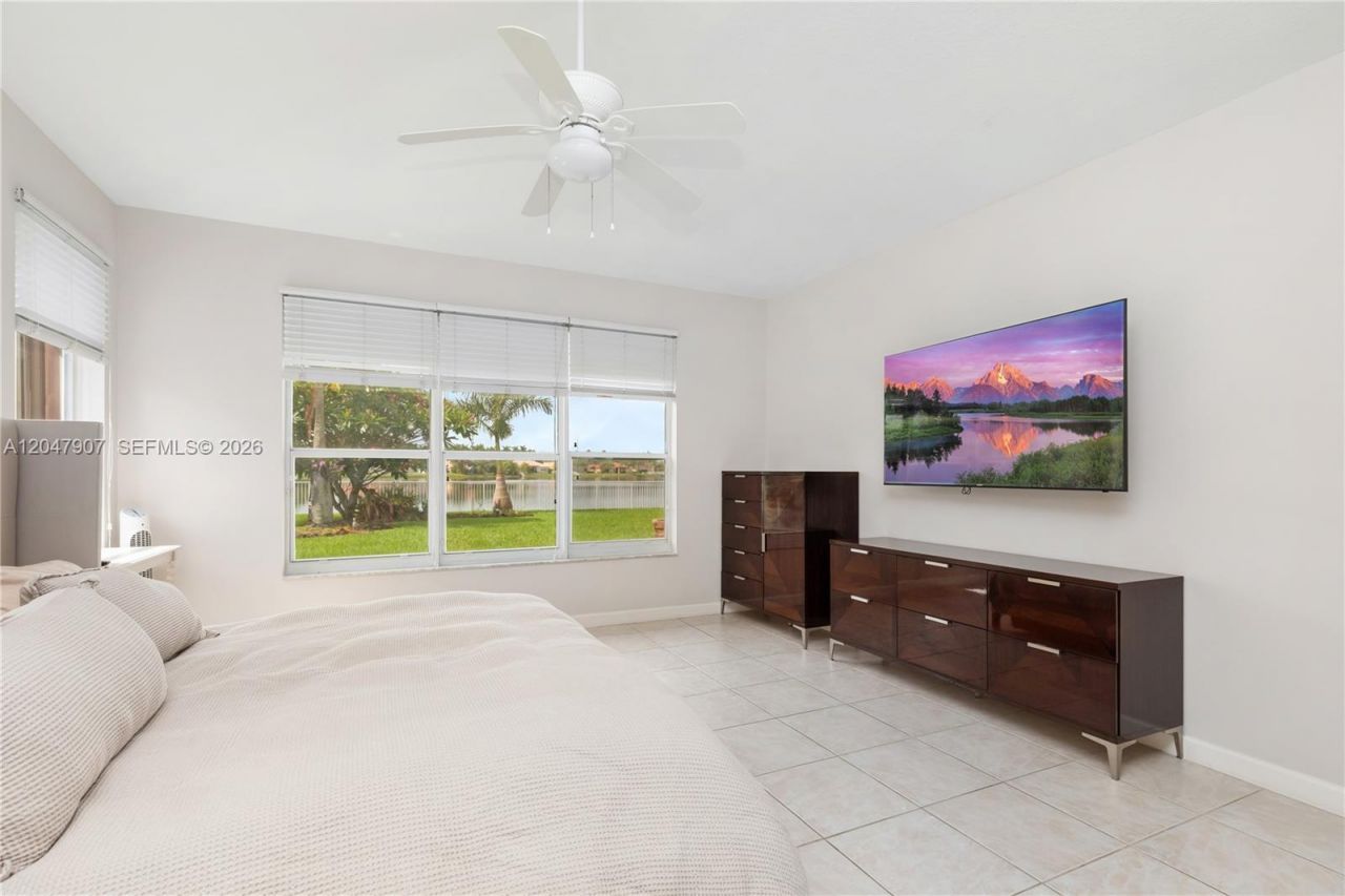 18500 SW 7th St , Pembroke Pines, FL 33029 Photo