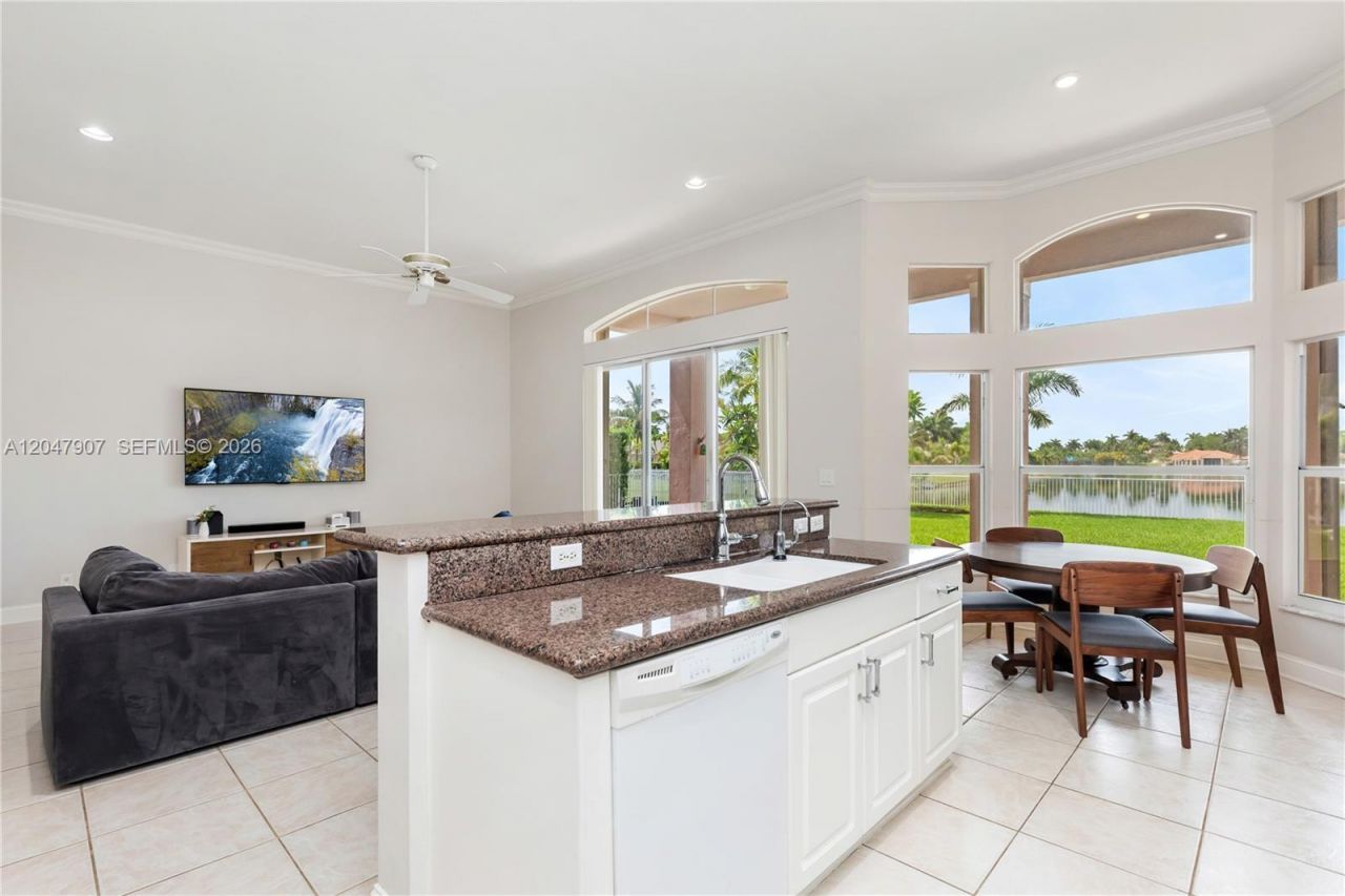 18500 SW 7th St , Pembroke Pines, FL 33029 Photo