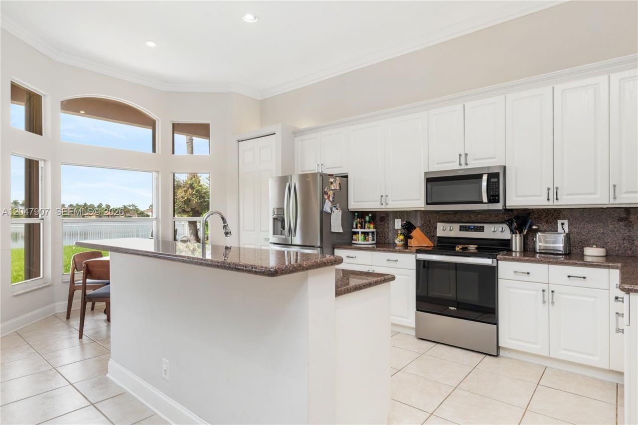 18500 SW 7th St , Pembroke Pines, FL 33029 Photo
