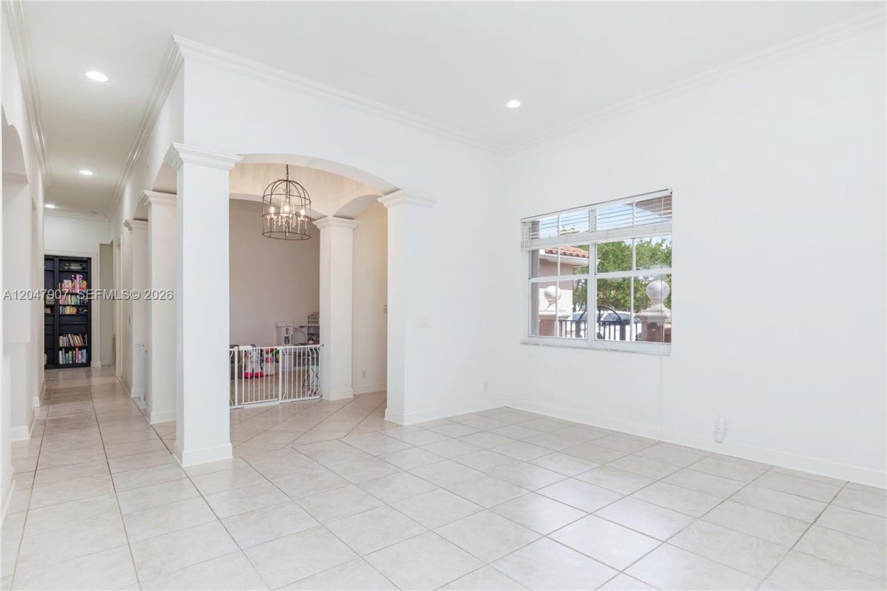 18500 SW 7th St , Pembroke Pines, FL 33029 Photo