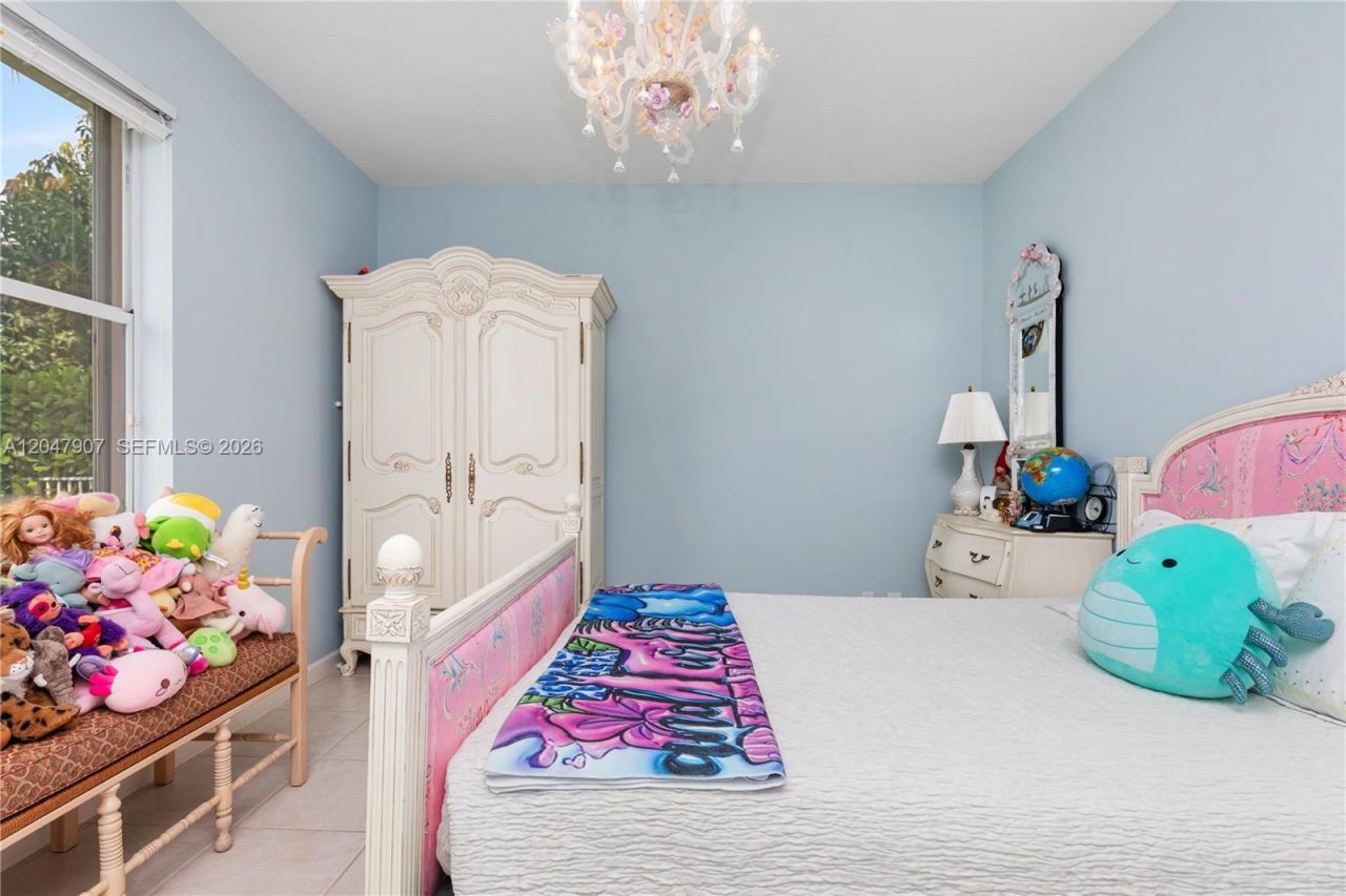 18500 SW 7th St , Pembroke Pines, FL 33029 Photo