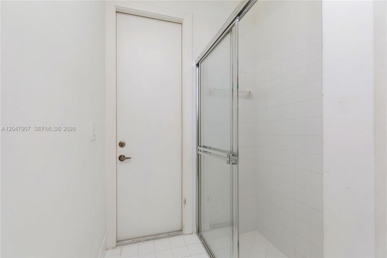 18500 SW 7th St , Pembroke Pines, FL 33029 Photo