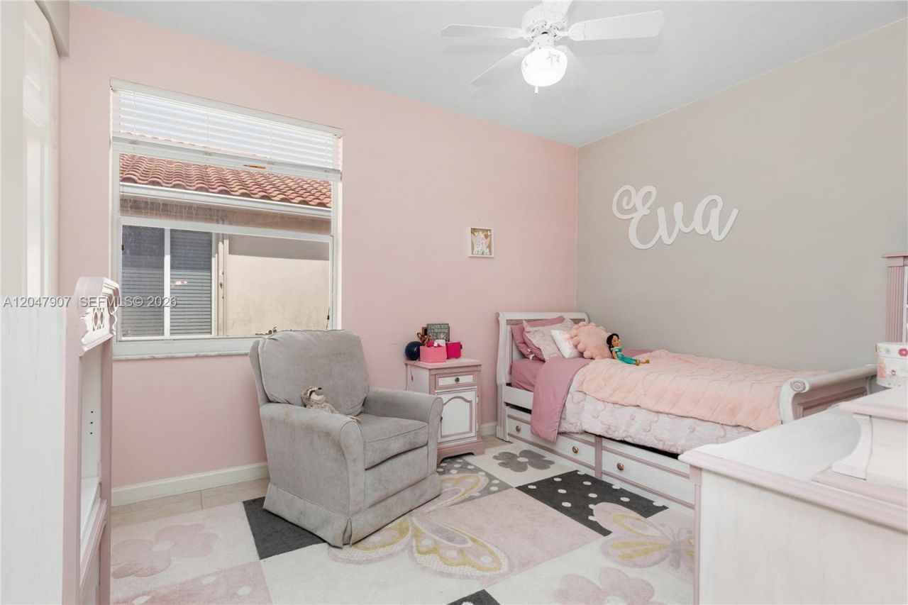 18500 SW 7th St , Pembroke Pines, FL 33029 Photo