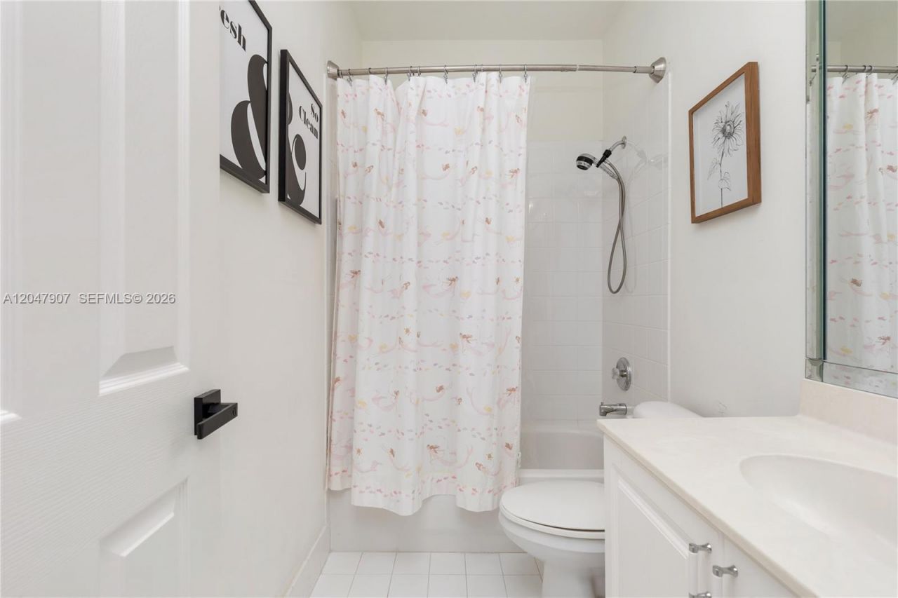 18500 SW 7th St , Pembroke Pines, FL 33029 Photo