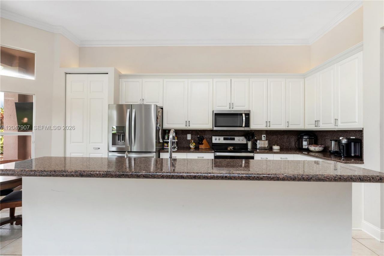 18500 SW 7th St , Pembroke Pines, FL 33029 Photo