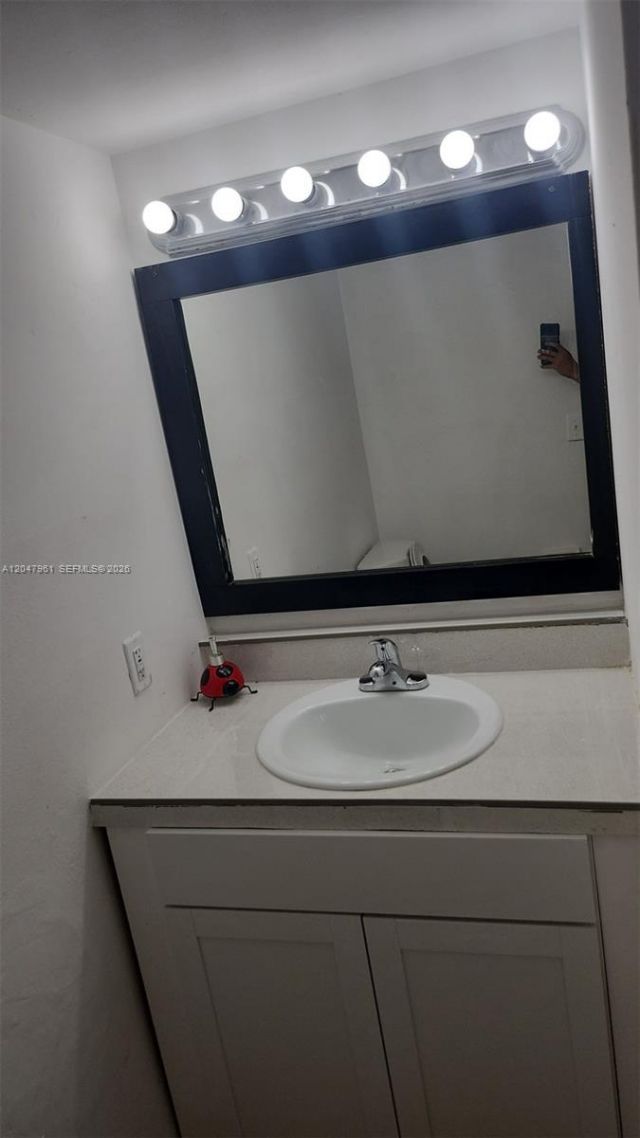 15115 NE 6th Ave , Unit 32, Miami, FL 33162 Photo