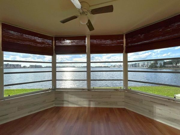 1300 NE 191st St, Unit A112, Miami, FL 33179