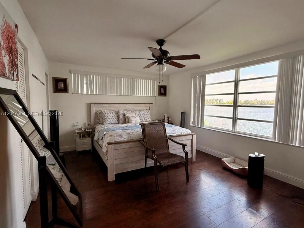 1300 NE 191st St, Unit A112, Miami, FL 33179 Photo
