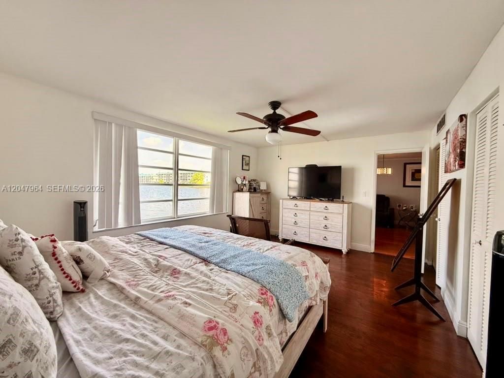 1300 NE 191st St, Unit A112, Miami, FL 33179 Photo