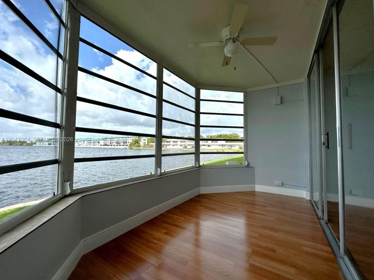 1300 NE 191st St , Unit A112, Miami, FL 33179 Photo