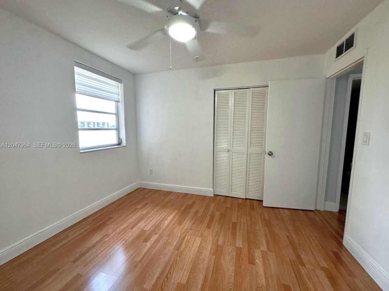 1300 NE 191st St, Unit A112, Miami, FL 33179 Photo