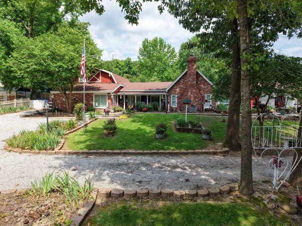 701 Spears Avenue, Crane, MO 65633