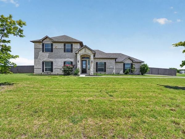 401 Berkeley Drive, Waxahachie, TX 75167