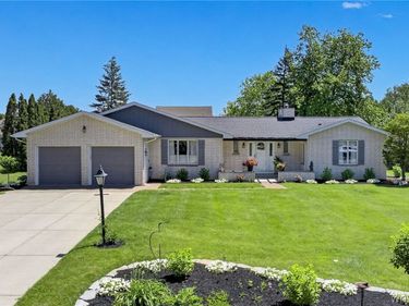 377 Glengrove Street, Youngstown, NY 14174