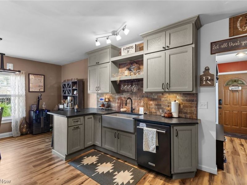 614 Hickory Street, Martins Ferry, OH 43935 Photo 14