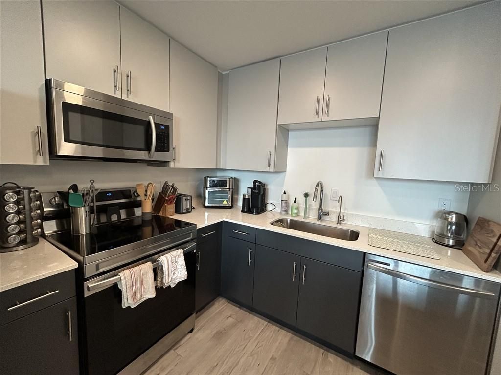 1703 N Tamiami Trail , Unit 510, Sarasota, FL 34234 Photo